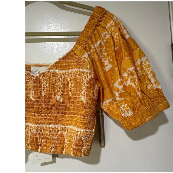 Cleobella Everly V-Neck Puff Sleeve Crop Top Size Medium NWT Coastal Boho - Picture 5 of 13